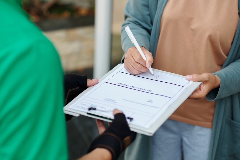 Customer Receving Delivery